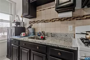 725 17th St, Union City, NJ 07087 - Photo 20