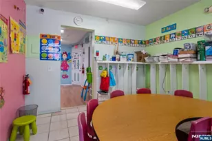 725 17th St, Union City, NJ 07087 - Photo 6