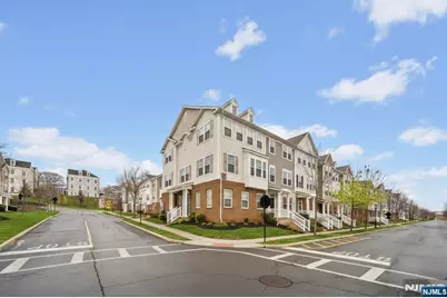 4 Wesmont Drive 1102 #1102, Wood Ridge, NJ 07075 - Photo 4