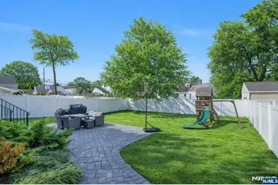 272 S Prospect Avenue, Bergenfield, NJ 07621 - Photo 24