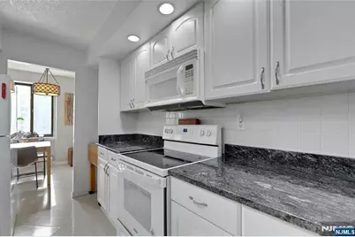 307 Prospect Avenue 14I #14I, Hackensack, NJ 07601 - Photo 10