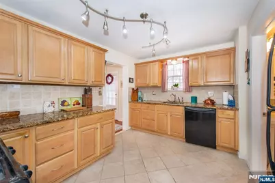 46 Summit Avenue, Bloomfield, NJ 07003 - Photo 14