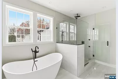 239 Greenway Terrace, River Edge, NJ 07661 - Photo 6