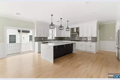 239 Greenway Terrace, River Edge, NJ 07661 - Photo 8