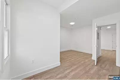 855 S 14th Street, Newark, NJ 07108 - Photo 24