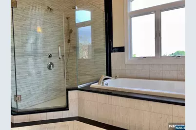 219 Roff Avenue B #B, Palisades Park, NJ 07650 - Photo 8