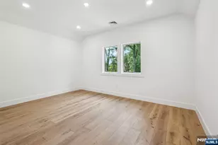 492 Oaktree Rd, Oradell, NJ 07649 - Photo 24