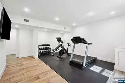 492 Oaktree Road, Oradell, NJ 07649 - Photo 28