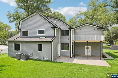 492 Oaktree Road, Oradell, NJ 07649 - Photo 32