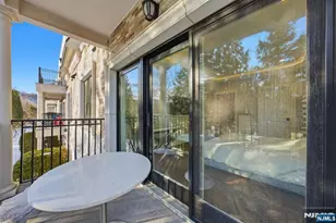 35 Marquis Ct, Edgewater, NJ 07020 - Photo 24