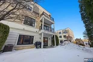 35 Marquis Ct, Edgewater, NJ 07020 - Photo 26