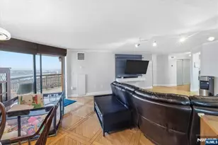 2208 Harmon Cove Tower, Secaucus, NJ 07094 - Photo 4