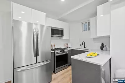 407 Park Avenue, Weehawken, NJ 07086 - Photo 4