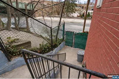 407 Park Avenue, Weehawken, NJ 07086 - Photo 20