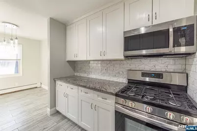 12 N End Drive, Secaucus, NJ 07094 - Photo 12