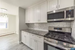 12 N End Dr, Secaucus, NJ 07094 - Photo 12