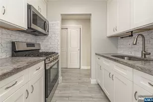 12 N End Dr, Secaucus, NJ 07094 - Photo 10