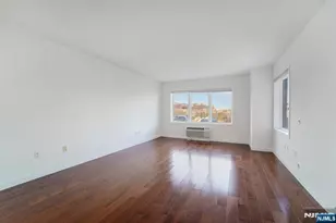 3118 City Pl, Edgewater, NJ 07020 - Photo 8