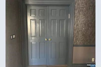 285 Grand Avenue B1 #1A, Englewood, NJ 07631 - Photo 2