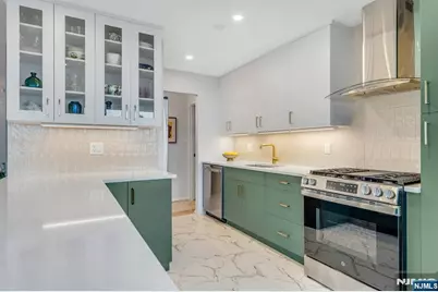 1600 Parker Avenue 27J #27J, Fort Lee, NJ 07024 - Photo 6