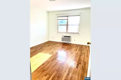 184 Hillside Avenue I1 #I1, Leonia, NJ 07605 - Photo 4