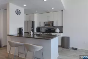 800 12th Street 703, Palisades Park, NJ 07650 - Photo 4