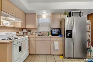 351 2nd St, East Newark, NJ 07029 - Photo 8