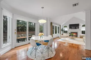 3 Stonewall Ct, Woodcliff Lake, NJ 07677 - Photo 10