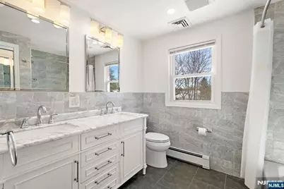 232 W Midland Avenue, Paramus, NJ 07652 - Photo 8