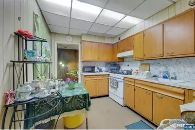 213-215 Central Avenue, East Newark, NJ 07029 - Photo 12