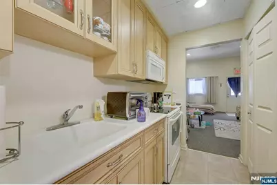 213-215 Central Avenue, East Newark, NJ 07029 - Photo 6