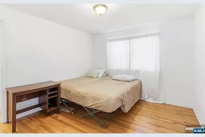 52 Oak Avenue, Irvington, NJ 07111 - Photo 12