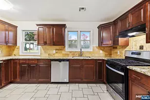 133 Cleveland Ave, Hasbrouck Heights, NJ 07604 - Photo 4