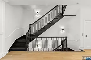 16 Regency Pl 16, Weehawken, NJ 07086 - Photo 8