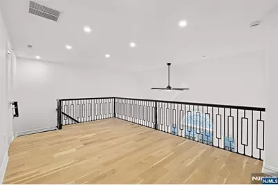 16 Regency Place 16 #16, Weehawken, NJ 07086 - Photo 12