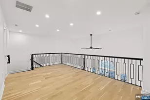 16 Regency Pl 16, Weehawken, NJ 07086 - Photo 12