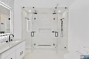 16 Regency Pl 16, Weehawken, NJ 07086 - Photo 10