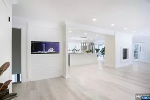 56 Pinehill Dr, Upper Saddle River, NJ 07458 - Photo 2