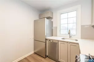 811 Inwood Terrace, Fort Lee, NJ 07024 - Photo 12