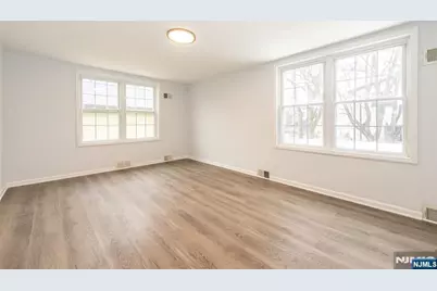 811 Inwood Terrace, Fort Lee, NJ 07024 - Photo 14