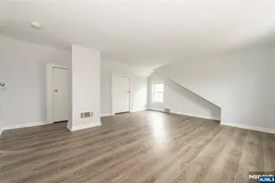 811 Inwood Terrace, Fort Lee, NJ 07024 - Photo 4