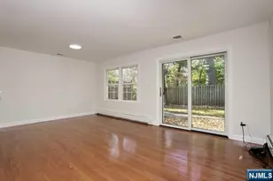 8 Crestwood Mews, Allendale, NJ 07401 - Photo 8