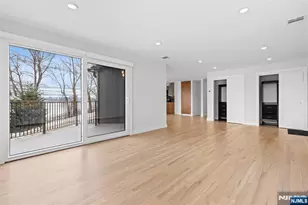 7 Sterling Pl 1, Edgewater, NJ 07020 - Photo 6