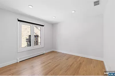 7 Sterling Place 1 #1, Edgewater, NJ 07020 - Photo 32