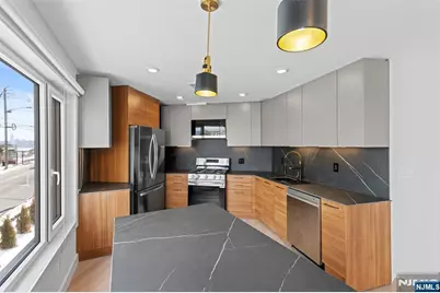 7 Sterling Place 1 #1, Edgewater, NJ 07020 - Photo 14