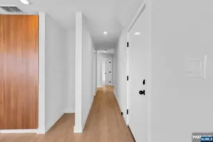 7 Sterling Pl 1, Edgewater, NJ 07020 - Photo 16