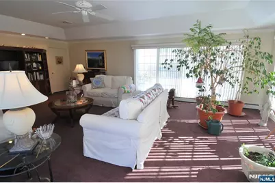 7 Maple Hill Drive, Woodcliff Lake, NJ 07677 - Photo 8