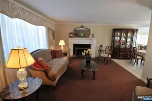 7 Maple Hill Dr, Woodcliff Lake, NJ 07677 - Photo 2