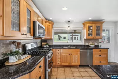 436 Cambridge Road, Ridgewood, NJ 07450 - Photo 10