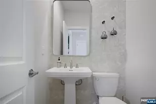 18 Arlington Pl, Oakland, NJ 07036 - Photo 16